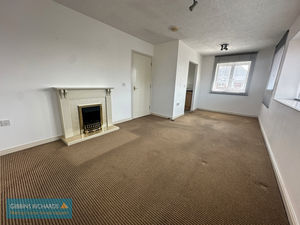 Lounge- click for photo gallery
